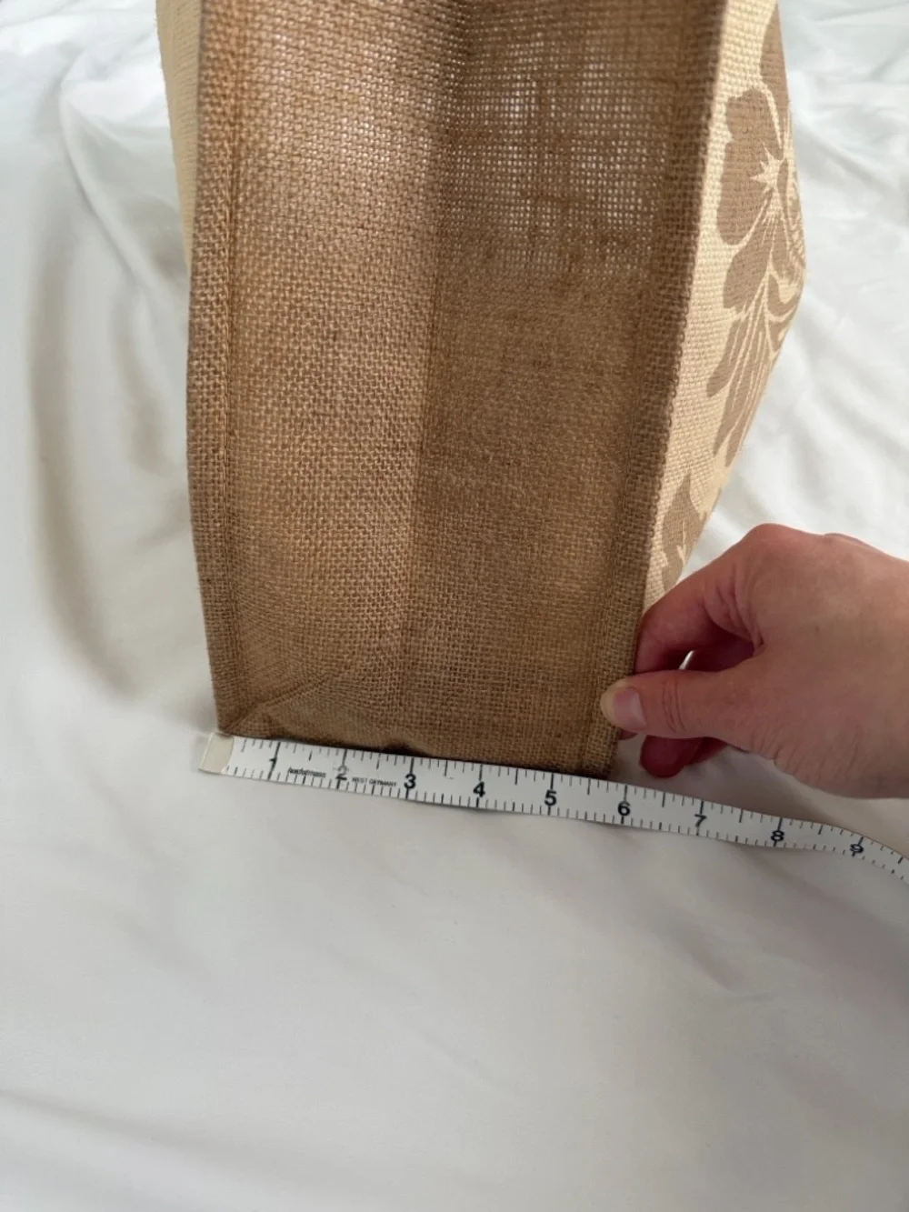 Bamboo-Handled Jute Tote with Floral Motif - Natural Tan